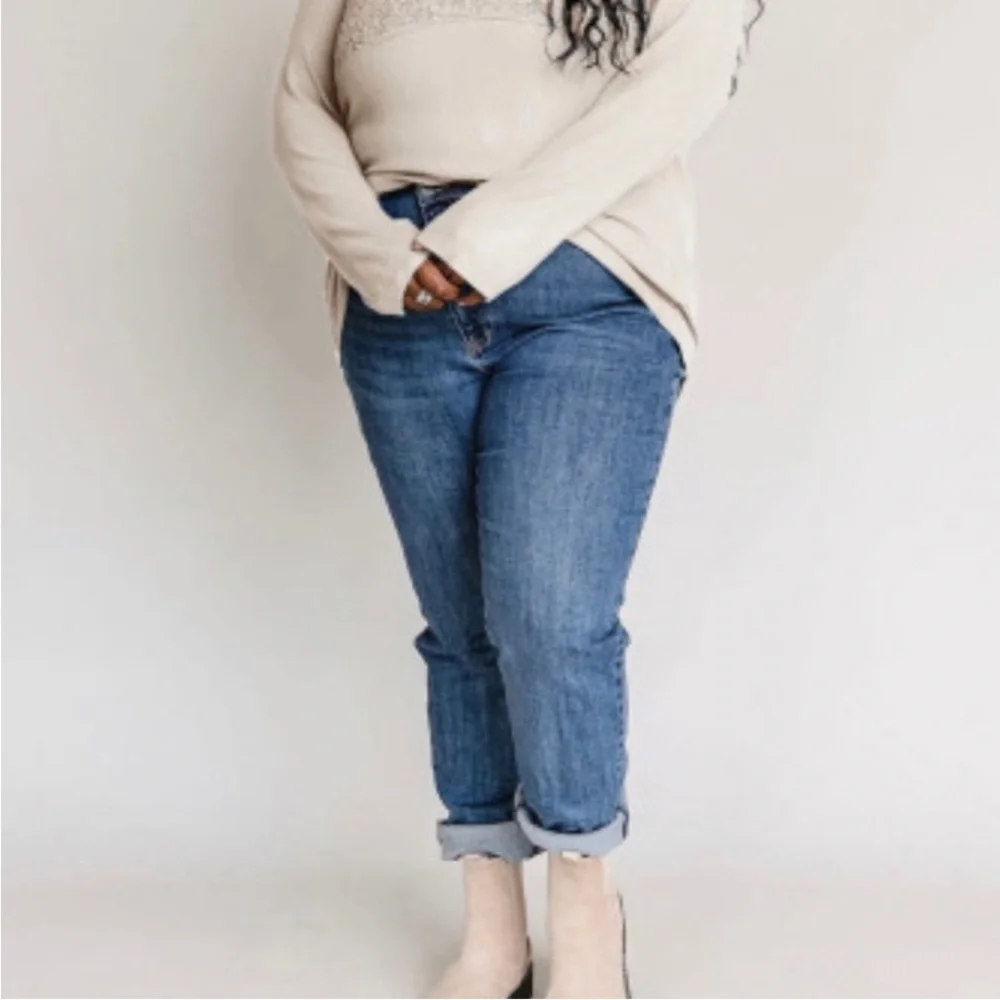 Boho Crocheted V-Neck Top, NWT, S M L XL - Picture 3 of 5